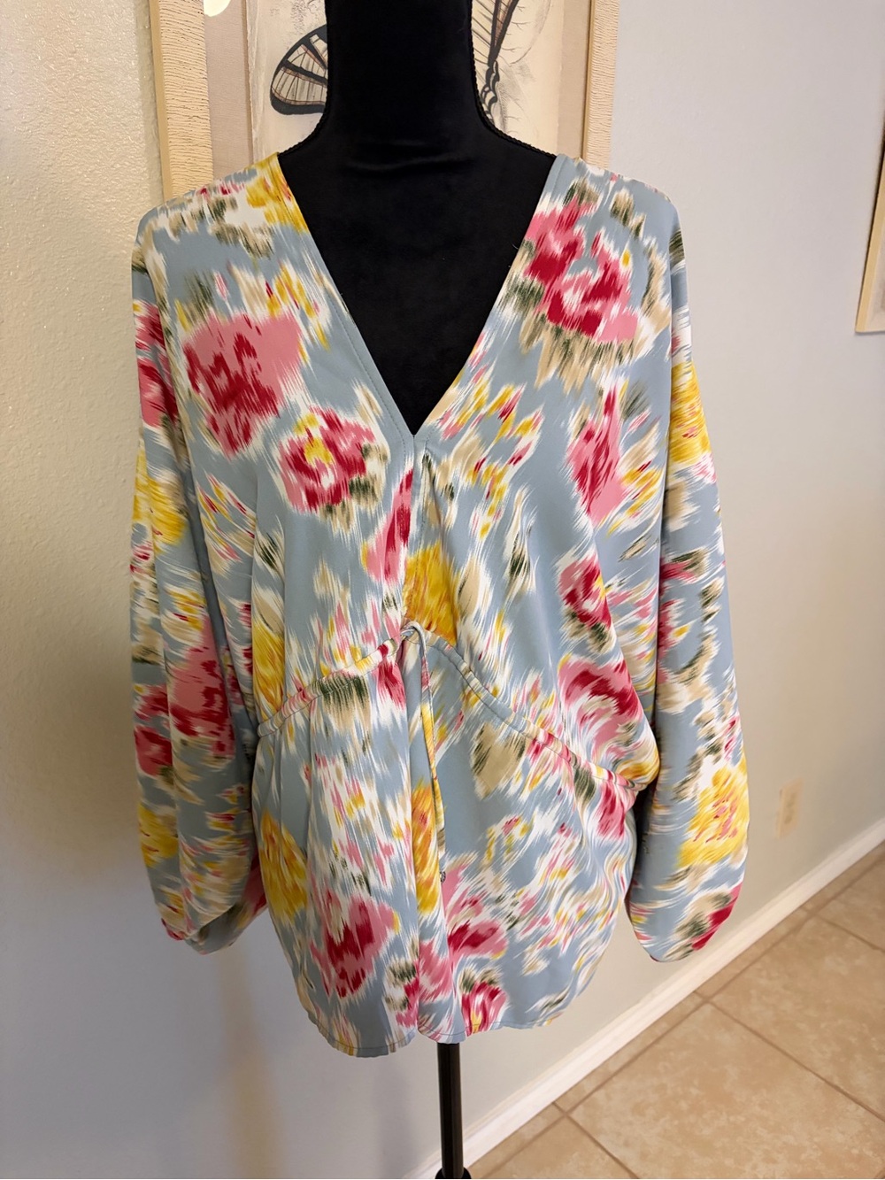 entro Light Blue Floral V-Neck Tunic with Tie Waist